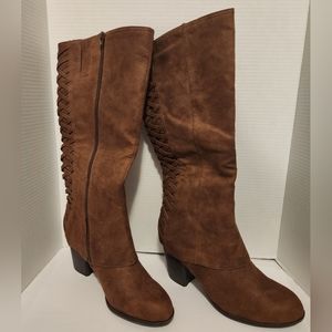 FERGALICIOUS by FERGIE Toostie Boots Size 11 Brown Destressed  Lace Design. Zip